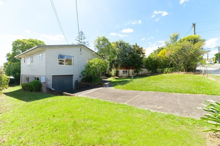 Photo of property in 23 Sherwood Avenue, Te Atatu South, Auckland, 0610