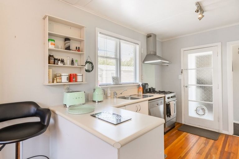 Photo of property in 70 Michael Road, Paraparaumu Beach, Paraparaumu, 5032