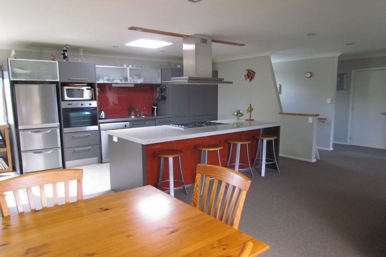 Photo of property in 35 Athenree Road, Athenree, Katikati, 3177