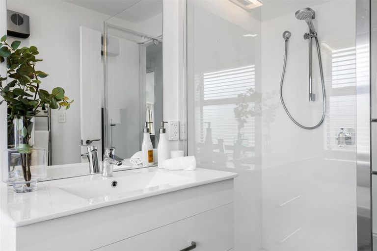 Photo of property in 2 Hapua Lane, Pegasus, 7612