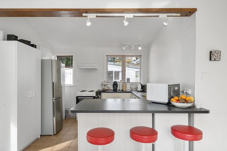 Photo of property in 29 Kiwi Road, Raumati Beach, Paraparaumu, 5032