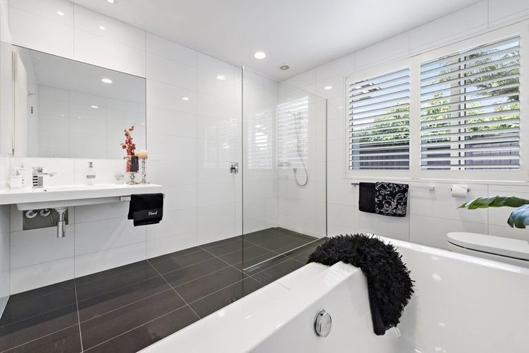 Photo of property in 12 Churchill Drive, Rangiora, 7400