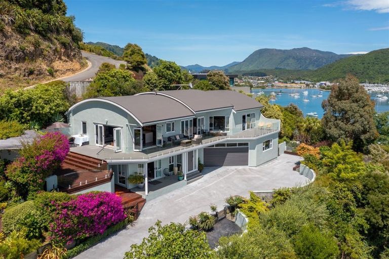 Photo of property in 2 Marina View Estate, Waikawa, Picton, 7281