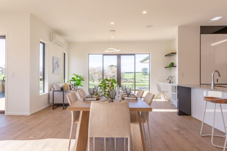 Photo of property in 12 Paiaka Place, Rototuna North, Hamilton, 3210