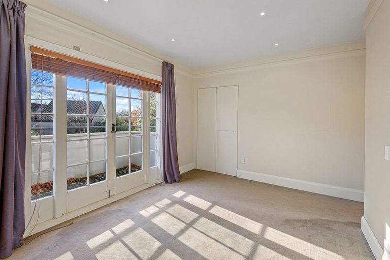 Photo of property in 37 Holmwood Road, Merivale, Christchurch, 8014