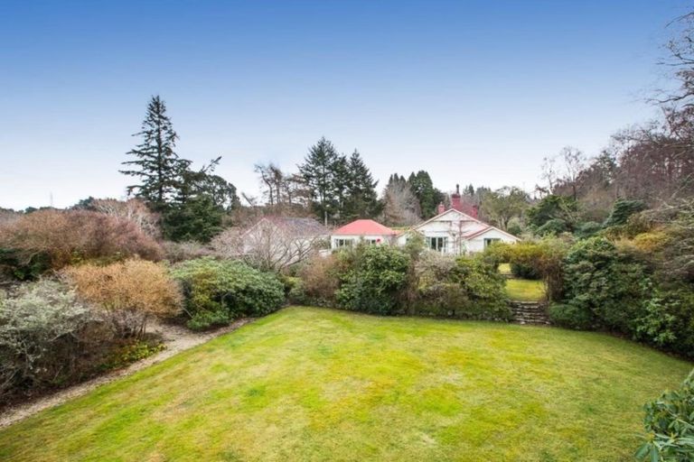 Photo of property in 5 Three Mile Hill Road, Halfway Bush, Dunedin, 9010