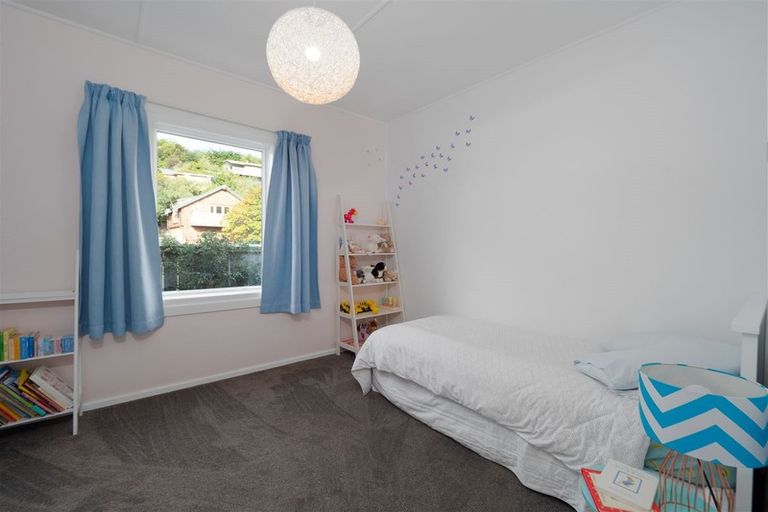 Photo of property in 16 Augusta Street, Redcliffs, Christchurch, 8081