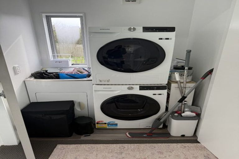 Photo of property in 52 Tarawera Road, Johnsonville, Wellington, 6037