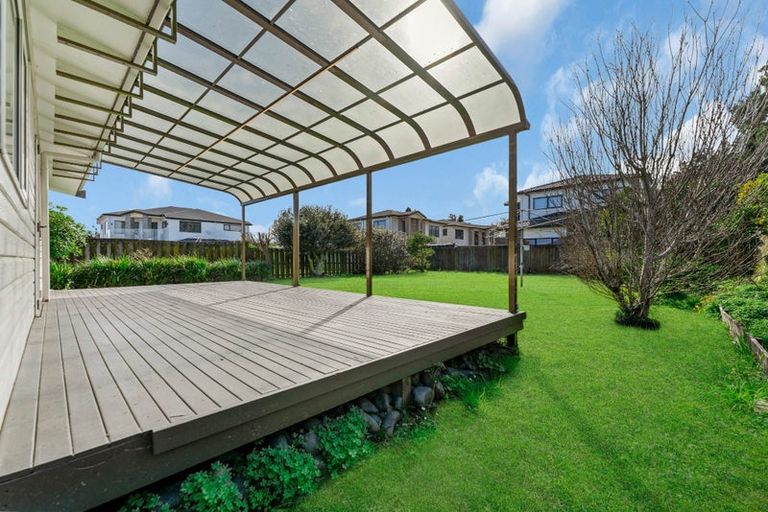 Photo of property in 25 Mccullough Avenue, Papatoetoe, Auckland, 2025