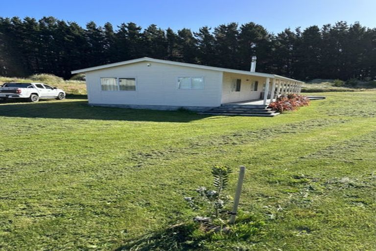 Photo of property in 17 Nunu Drive, Flat Point, Masterton, 5883