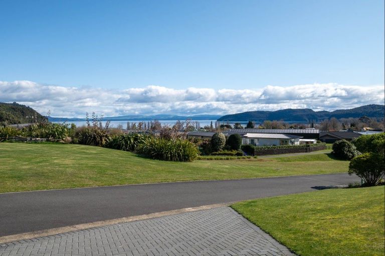 Photo of property in 33 Bodes Lane, Kinloch, Taupo, 3377