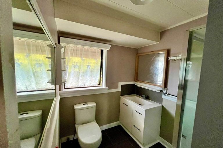 Photo of property in 8 John Walker Drive, Manurewa, Auckland, 2102