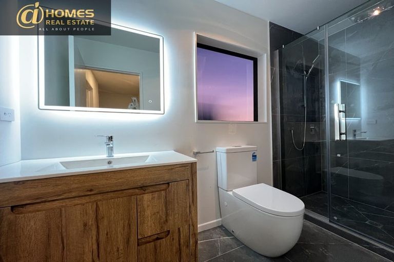 Photo of property in 3b Penfold Place, Henderson, Auckland, 0610