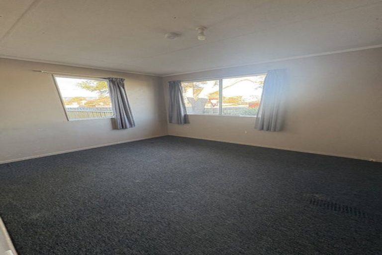 Photo of property in 43 Michael Road, Paraparaumu Beach, Paraparaumu, 5032