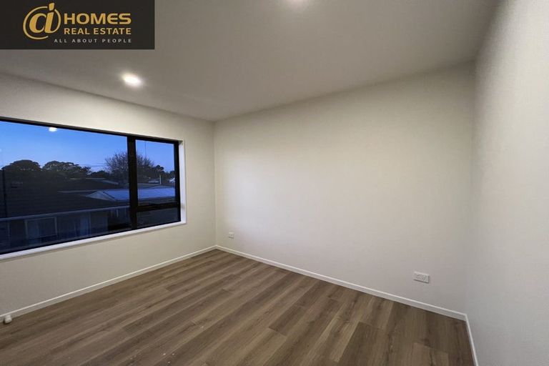 Photo of property in 3b Penfold Place, Henderson, Auckland, 0610