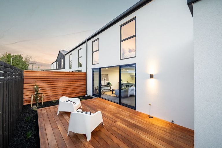 Photo of property in 2/3 Humboldt Street, Sydenham, Christchurch, 8023