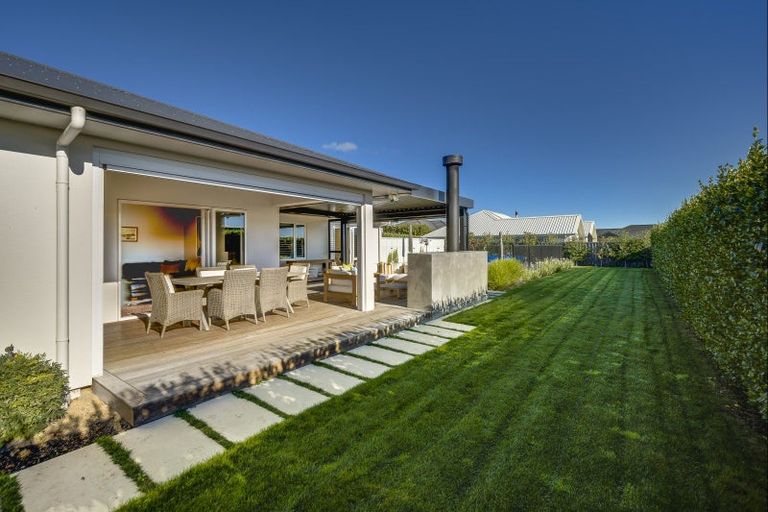 Photo of property in 145 Arataki Road, Havelock North, 4130