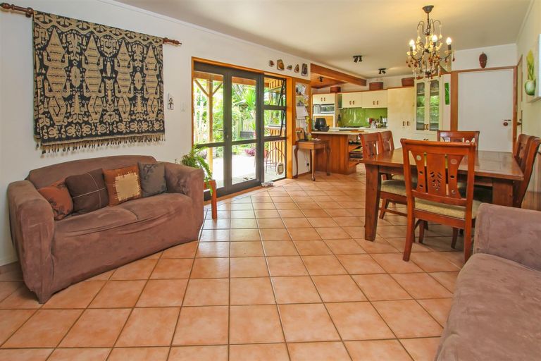 Photo of property in 16 Kendall Road, Kerikeri, 0230
