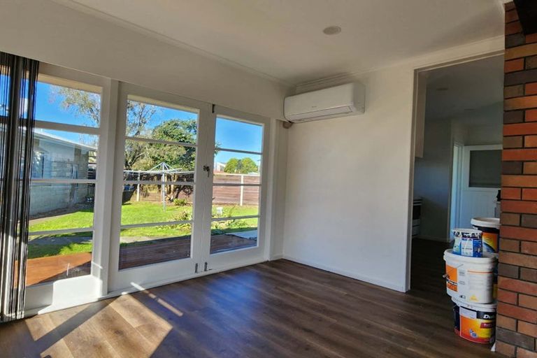 Photo of property in 11 Holden Place, Manukau, Auckland, 2025