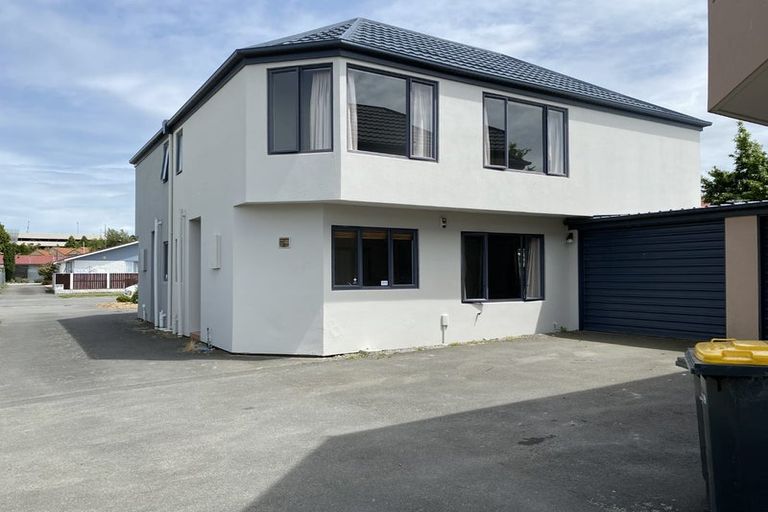 Photo of property in 2/90 Picton Avenue, Riccarton, Christchurch, 8011