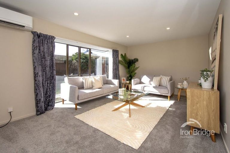 Photo of property in 4/415 Mairehau Road, Parklands, Christchurch, 8083