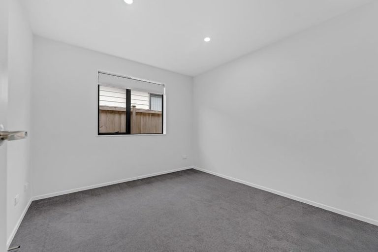 Photo of property in 14 Noia Way, Karaka, Papakura, 2113
