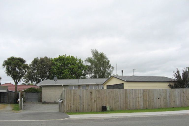 Photo of property in 222 Northbrook Road, Rangiora, 7400