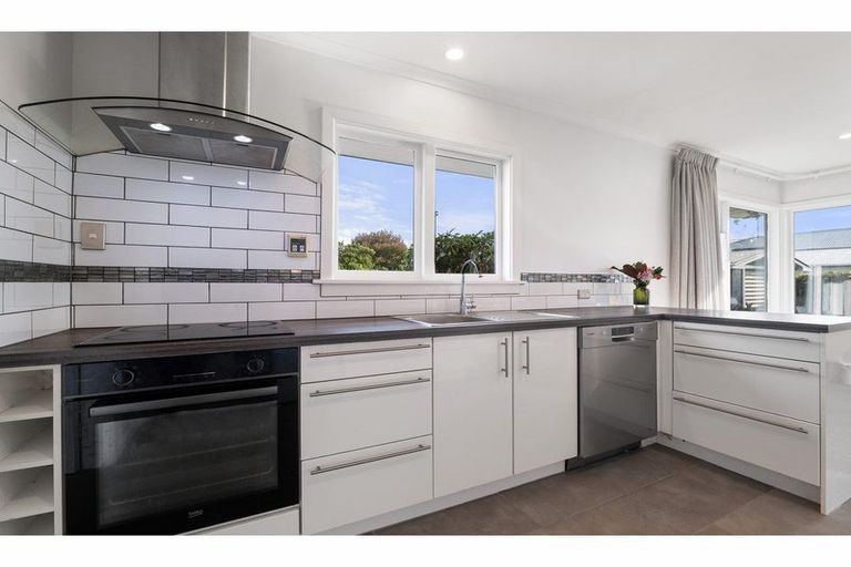 Photo of property in 41 Burwood Road, Burwood, Christchurch, 8083