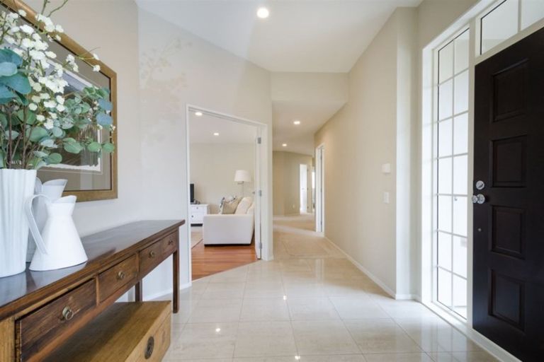 Photo of property in 14 Hendrika Court, Hobsonville, Auckland, 0618