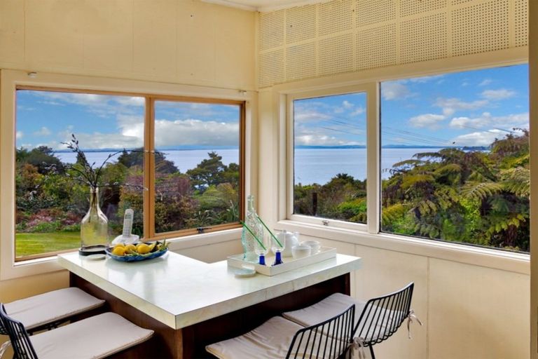 Photo of property in 69 Cornwallis Road, Cornwallis, Auckland, 0604