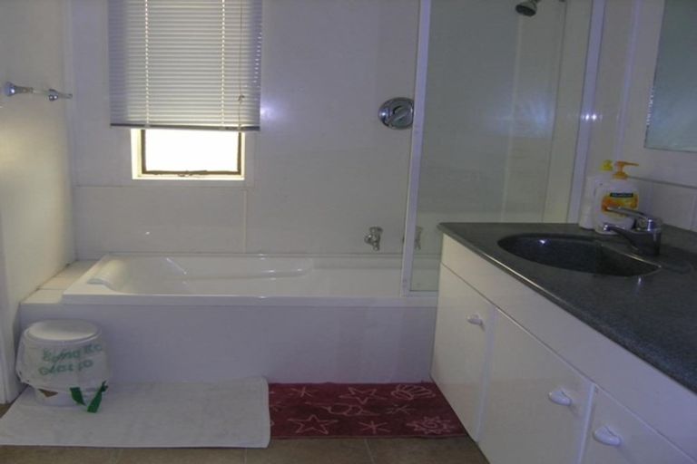 Photo of property in 152 Wainuiomata Road, Wainuiomata, Lower Hutt, 5014