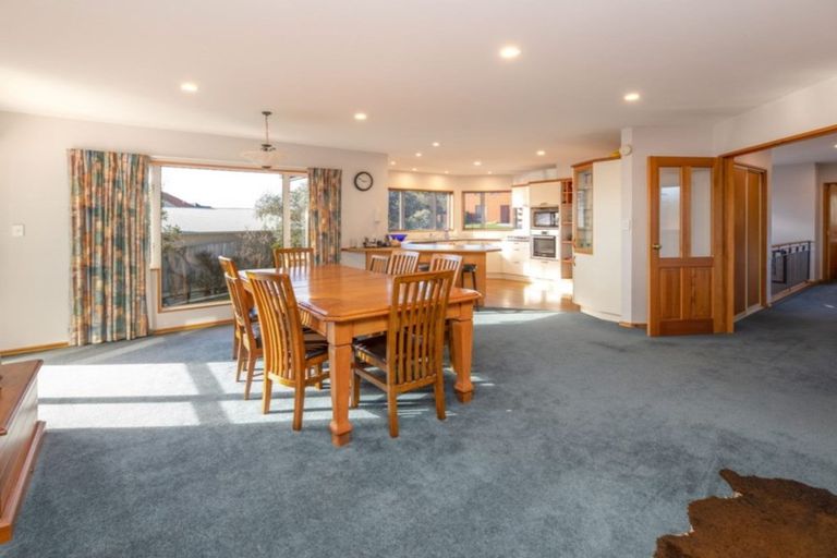 Photo of property in 6 Somerton Rise, Westmorland, Christchurch, 8025