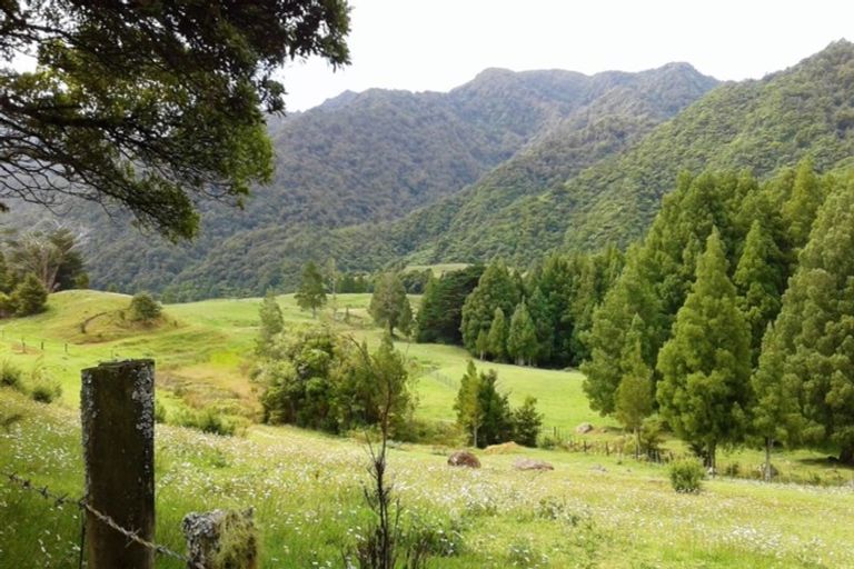 Photo of property in 445 Taita Road, Waimamaku, Kaikohe, 0473