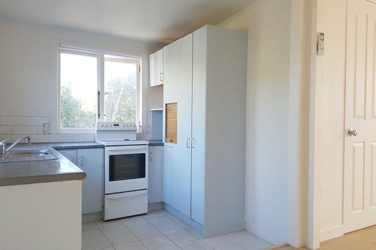 Photo of property in 10 Laurel Oak Drive, Schnapper Rock, Auckland, 0632