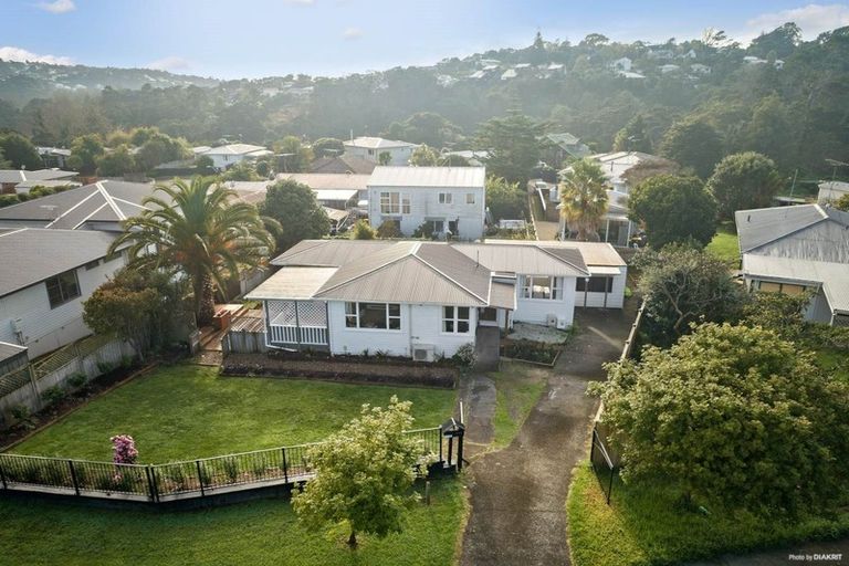 Photo of property in 51 Lauderdale Road, Birkdale, Auckland, 0626