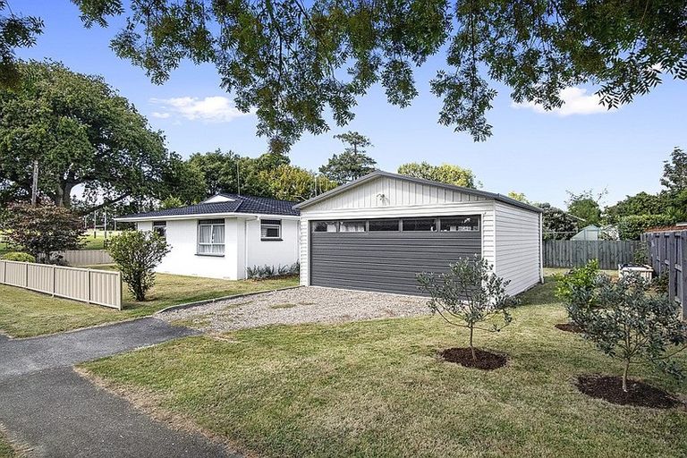 Photo of property in 17 Carlyle Street, Leamington, Cambridge, 3432