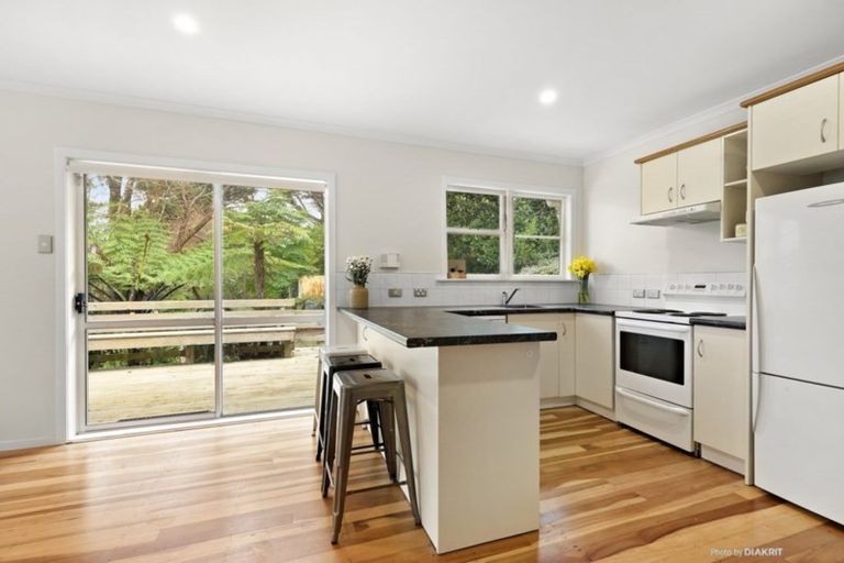 Photo of property in 34 Sheridan Terrace, Johnsonville, Wellington, 6037