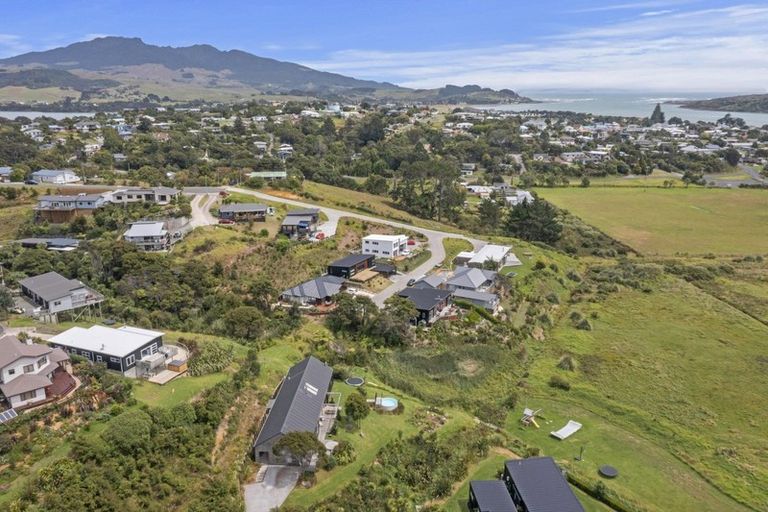 Photo of property in 3 Aroaro Lane, Raglan, 3225