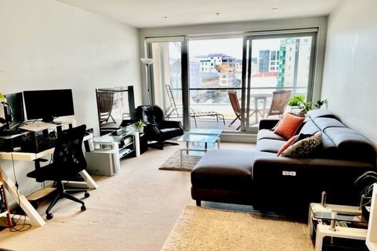 Photo of property in Monument Apartments, 4g/245 Wakefield Street, Te Aro, Wellington, 6011