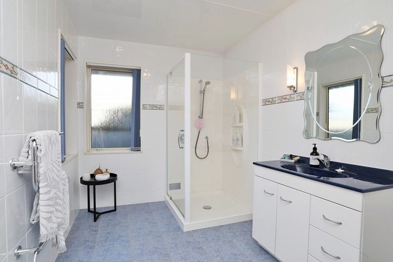 Photo of property in 44 Durham Street, Winton, 9720