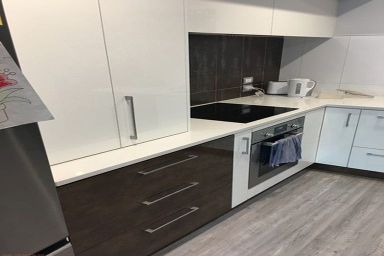 Photo of property in 2/312 Armagh Street, Christchurch Central, Christchurch, 8011