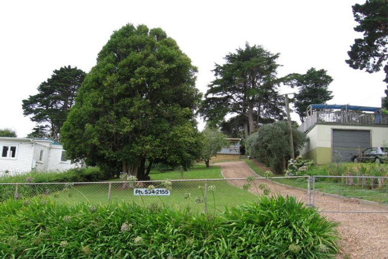 Photo of property in 10 Bay Road, Ostend, Waiheke Island, 1081