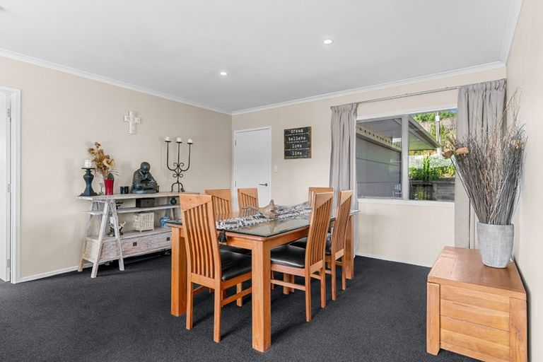 Photo of property in 11 Lupis Way, Kaiwaka, 0573