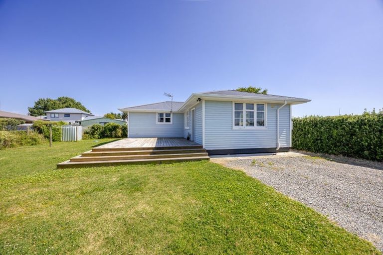 Photo of property in 21 Pitt Street, Clive, 4102