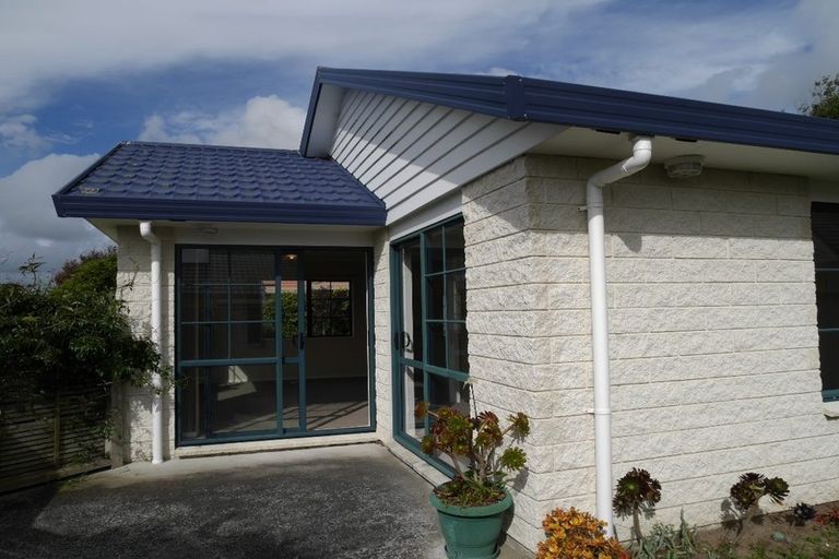 Photo of property in 108 Weggery Drive, Waikanae Beach, Waikanae, 5036