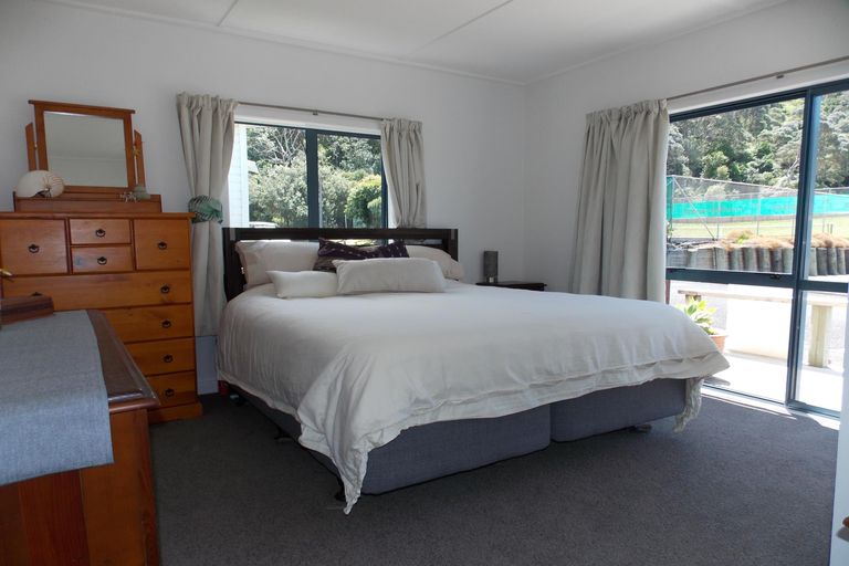 Photo of property in 15 Seaview Road, Waihi Beach, 3611