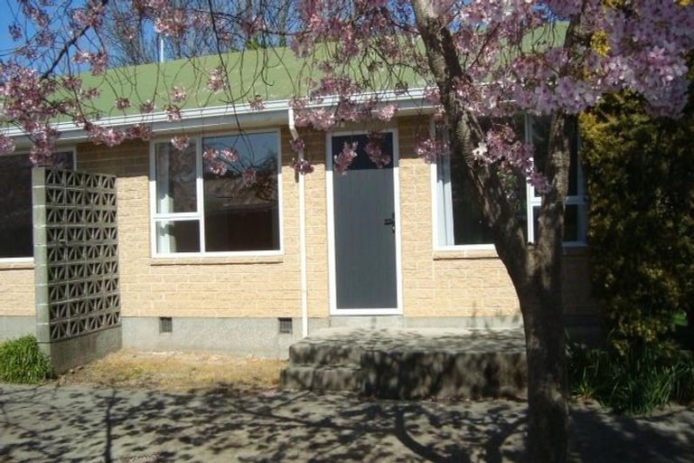 Photo of property in 3/126 Geraldine Street, Edgeware, Christchurch, 8013