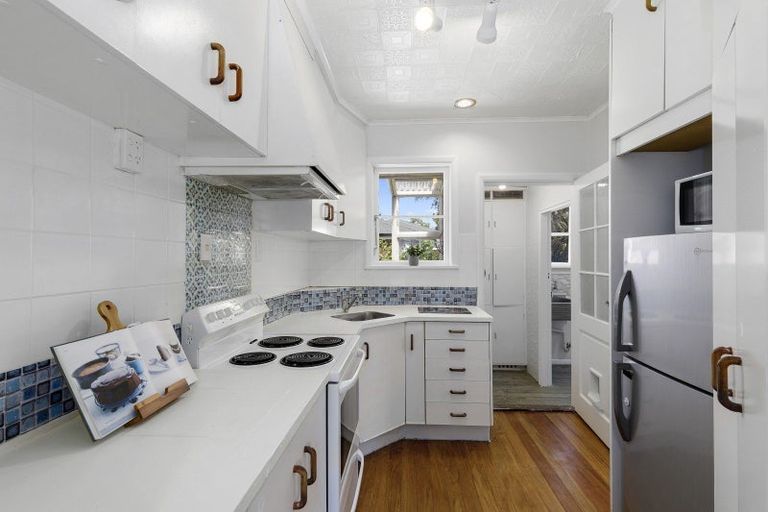 Photo of property in 17 Moonshine Road, Trentham, Upper Hutt, 5018