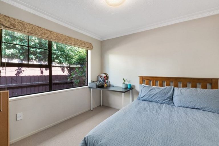 Photo of property in 16b Rubens Place, Burnside, Christchurch, 8053