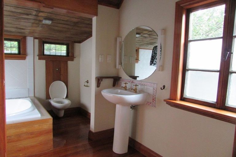 Photo of property in 19 Flavell Street, Heathcote Valley, Christchurch, 8022